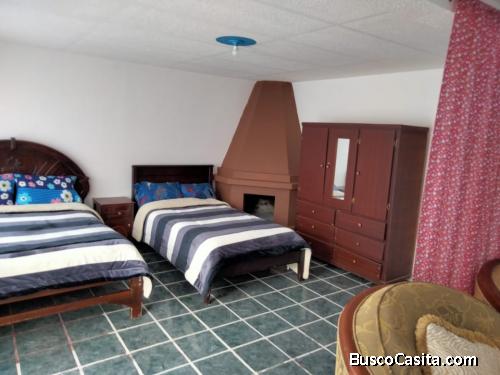 Casa con havitaciones amuebladas 