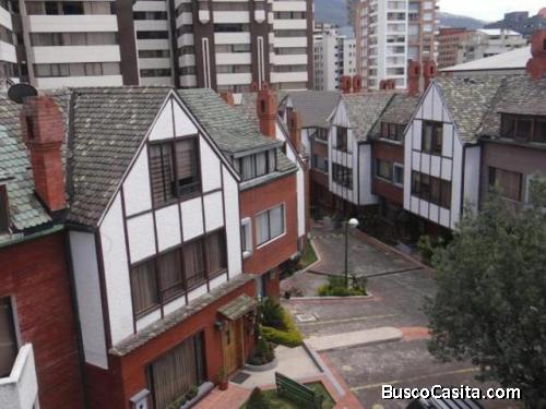 Arriendo Hermosa Casa Norte Quito (Sector MEGAMAXI) Amoblada