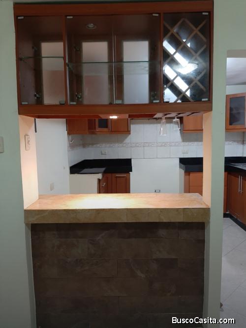 CASA COMPLETA ALQUILER SAUCES 2 NORTE DE GUAYAQUIL en Ecuador