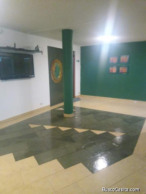 ARRIENDO AMPLIO LOCAL IDEAL PARA CAFETERIA GASTRO BAR SECTOR CENTRO NORTE