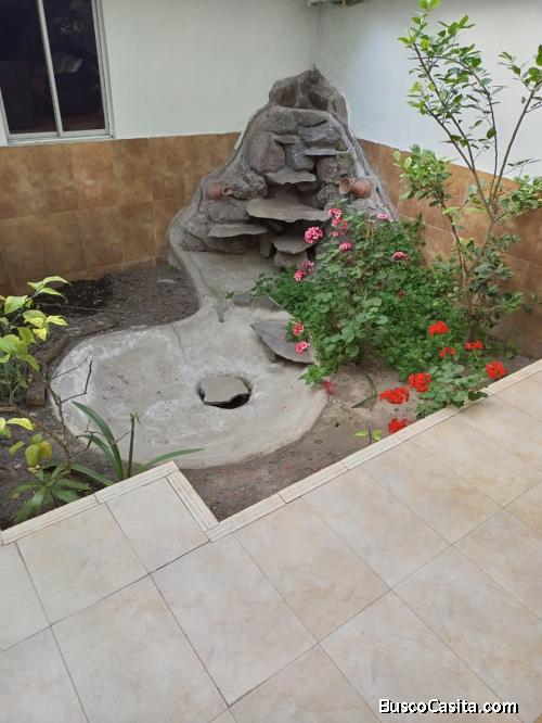 Casa de 2 pisos al sur de Quito