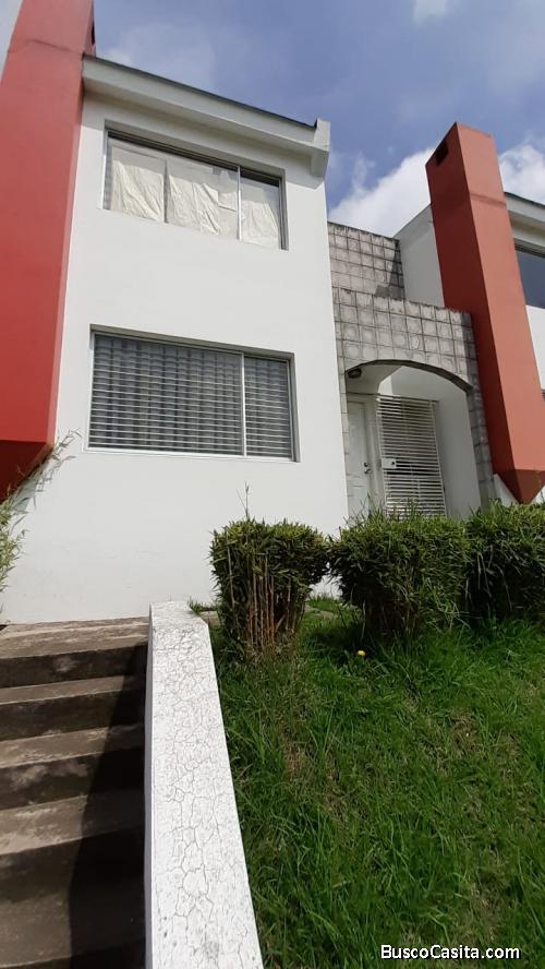 HERMOSA CASA EN SAN MIGUEL DE CONOCOTO