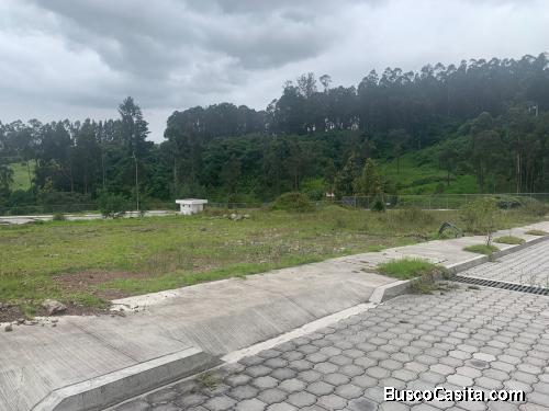 Terreno de 300m2 urbanizado en Fajardo!!