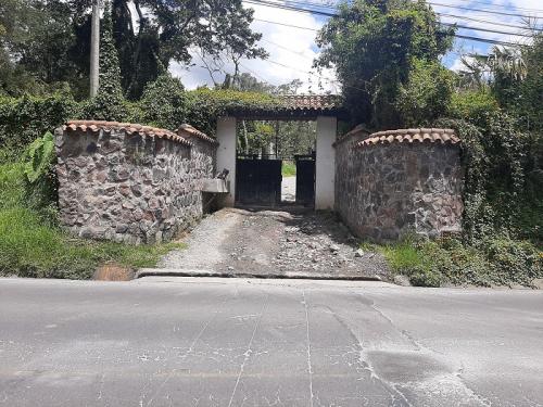 TERRENO en venta, sector Amaguaña, 7340m2, plano, con potreros