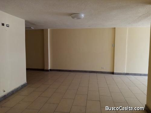 Por Estrenar Hermoso Local Comercial en Nayón