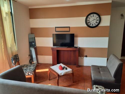 Se renta departamento amoblado de 3 habitaciones 