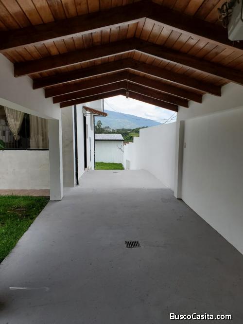 ARRIENDO CASA GRANDE - URBANIZACIÓN LA COLINA