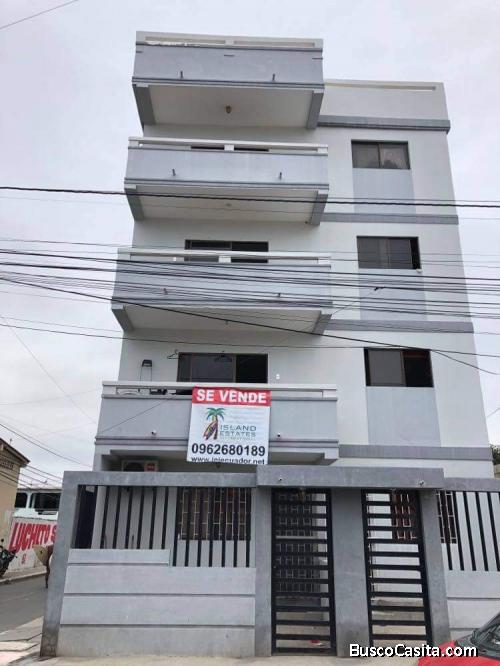 En venta Edificio Papá César ubicado en Salinas - Santa Elena