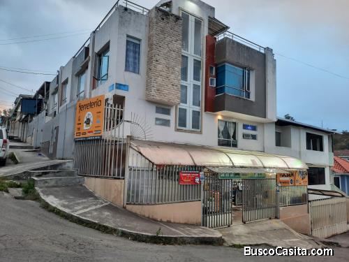 Vendo Casa Esquinera con Local Comercial 