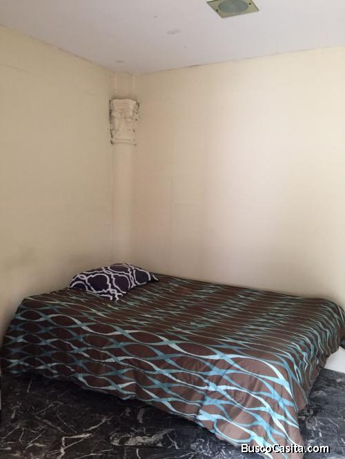 Alquilo habitación.