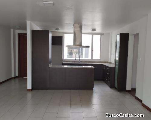 125 m² Departamento a La Renta en Nayón