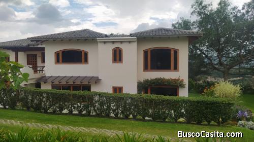 Hermoso departamento por estrenar con vista a jardines 