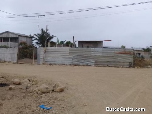 TERRENO ESQUINERO CON ESCRITURA