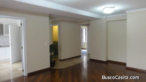 Arriendo depto. 2 dormitorios Av Eloy Alfaro Batan Alto