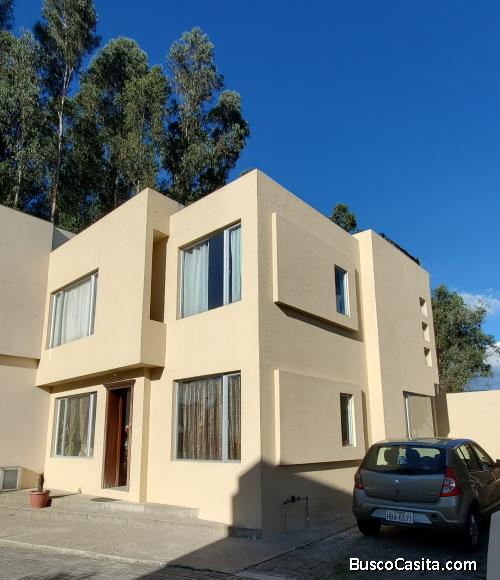 Hermosa Casa Amoblada en Sangolqui !!!NEGOCIABLE!!!