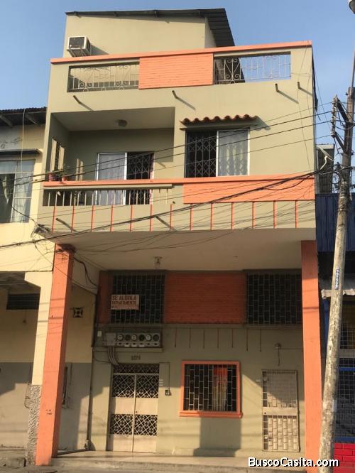 SE VENDE CASA RENTERA 