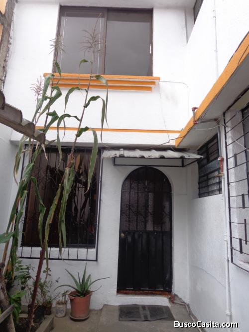Se alquila casa de dos plantas en Villaflora-Urb.Napo Gangotena