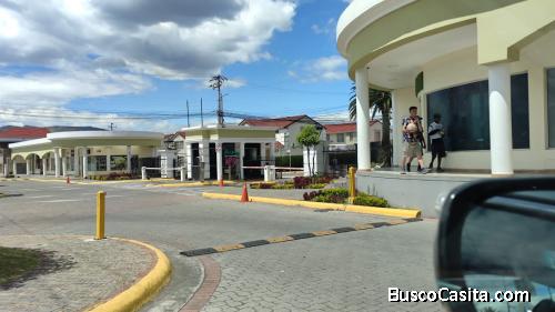VENTA DE TERRENO EN SECTOR COMERCIAL FRENTE AL UPC EN CANTON SAQUISILI 