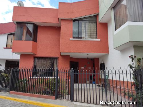 CASA EN VENTA EN CONJUNTO BRASILIA 2
