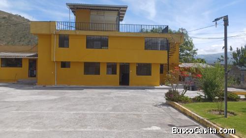 Arriendo casa en Guayllabamba