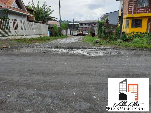 TERRENO RESIDENCIAL CERCA DE LA POLICIA EN MACAS.