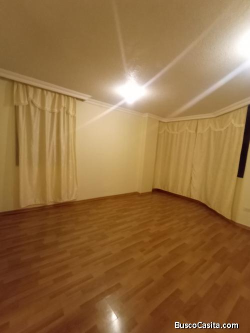 Arriendo departamento sector solca