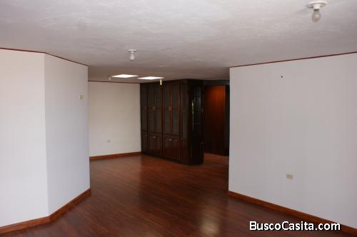 Rento departamento 4 dormit. Av del Maestro, Norte de Quito