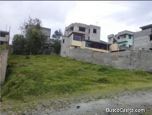 Terreno de 300m2 ubicado en Guamani