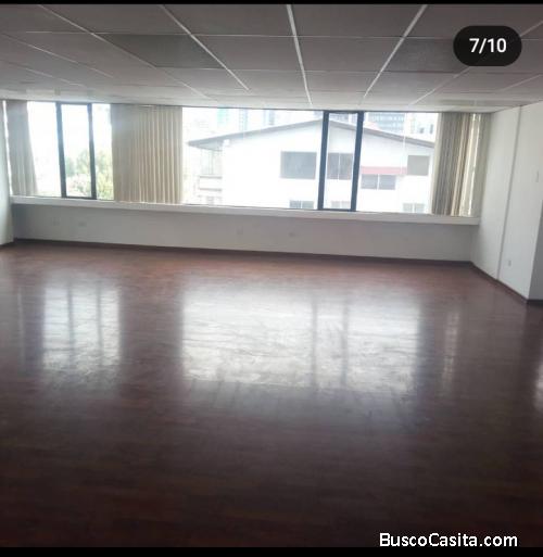 ARRIENDO OFICINAS EXCELENTE SECTOR LA SHYRIS