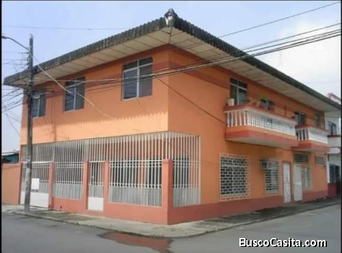 Casa rentera en la Alborada 