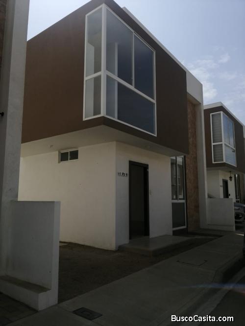 Se Alquila Bella Casa en Manta-