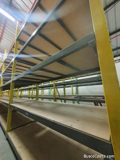 SE LIQUIDAN ESTANTERIAS SEMI E INDUSTRIALES