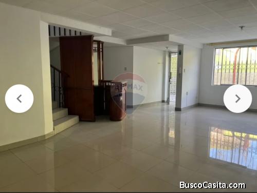 ARRIENDO CASA SECTOR ANDALUCÍA NORTE QUITO