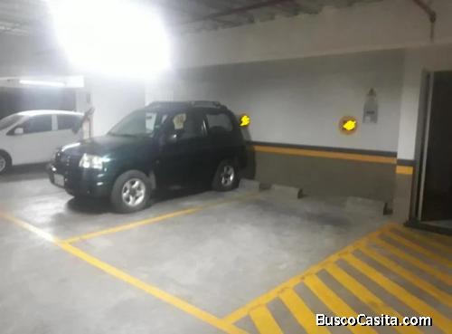 Arriendo Parqueadero Sectos Universidad Católica - Calle Carrión Quito