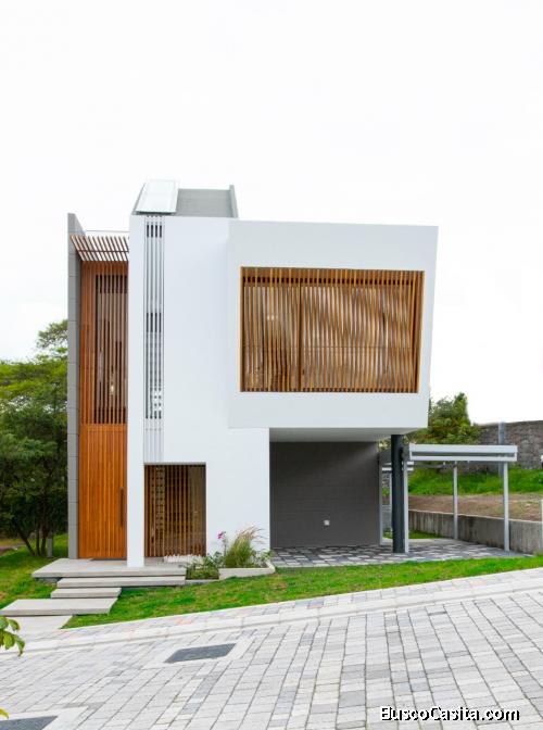ARRIENDO CASA EN CONJUNTO PRIVADO - PUEMBO POR ESTRENAR