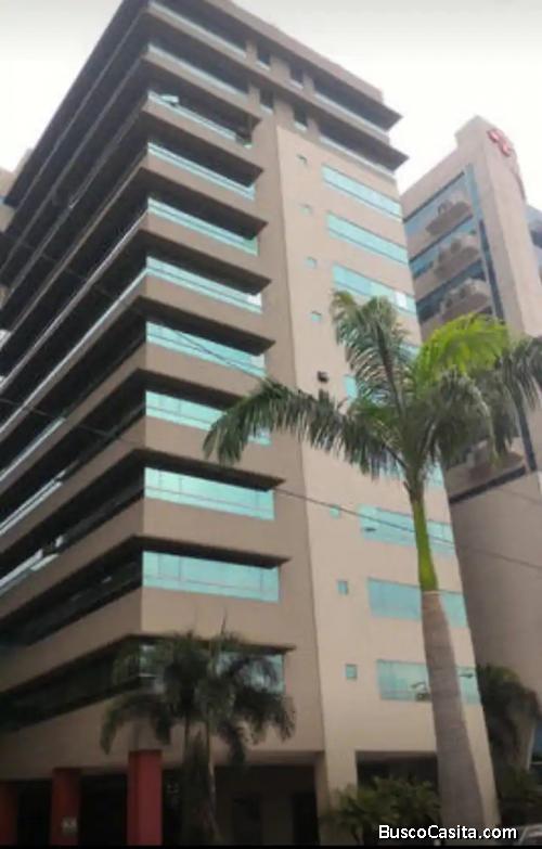 Suit amoblada, en Guayaquil, TORRES DEL SOL II, junto al mall del sol