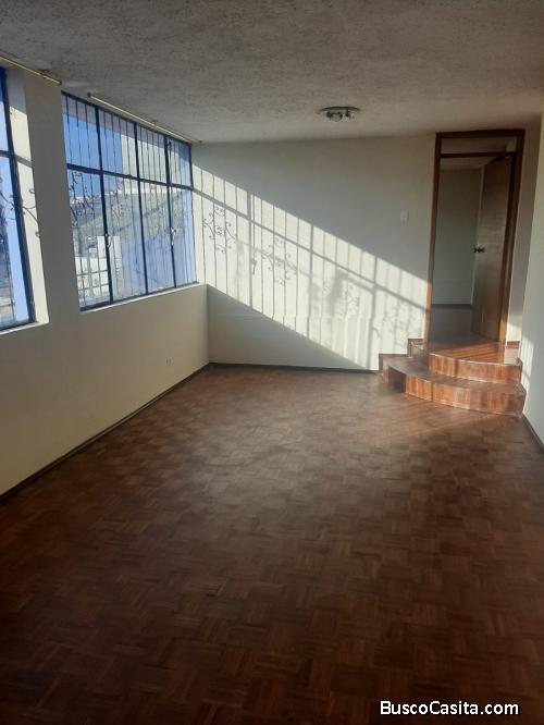 ARRIENDO COMODO DEPARTAMENTO