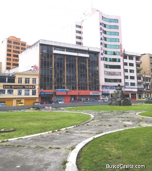 Vendo o arriendo amplias oficinas en el centro de Quito (El Ejido) aproximadamente 110m2