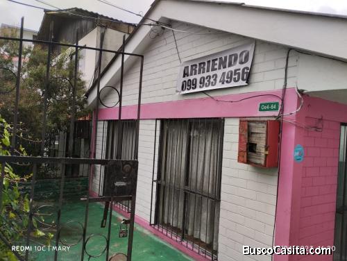 Arriendo villa a Quito av. La Prensa