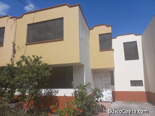 CASA GRANDE EN CONDOMINIO CENTRO DE IBARRA