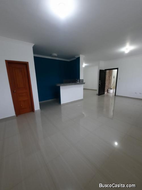 VENDO POR ESTRENAR EXCLUSIVO DEPARTAMENTO DE LUJO EN URB EL CONDADO