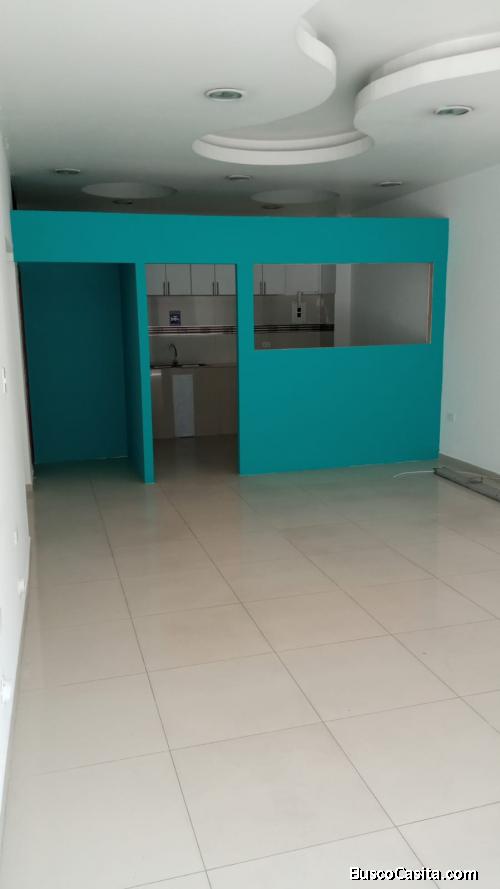 Arriendo local comercial en La Mariscal, Quito