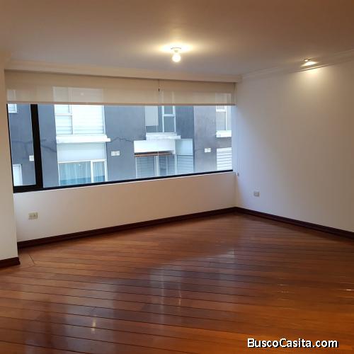 Venta Departamento en Quito, excelente sector de Bellavista.