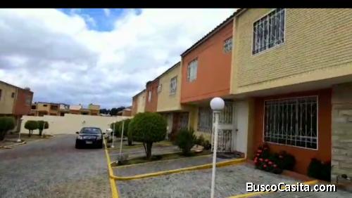 ARRIENDO HERMOSA CASA CONJUNTO TRES DORMITORIOS SECTOR EL CONDADO