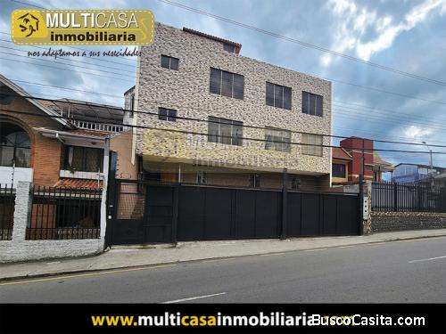 Se vende edificio comercial, de 2 pisos de oficinas y 2 pisos de departamentos (2398)