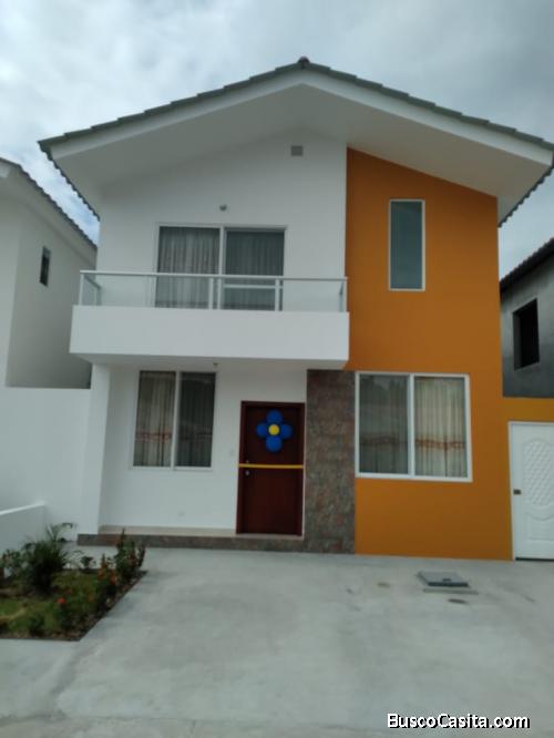 Casa de 2 años de construcción en la mejor Urbanización de Esmeraldas Villas de Altamonte Tachina