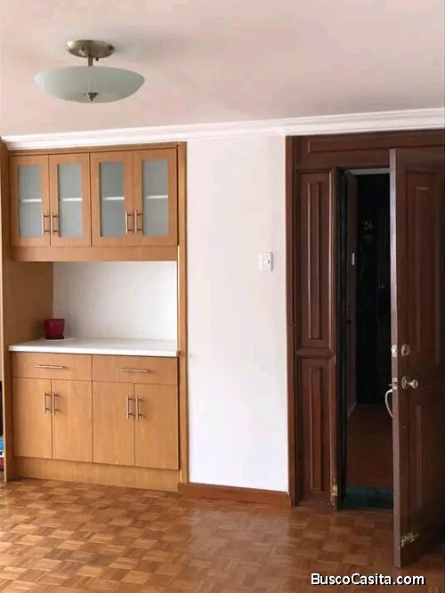 Hermoso departamento en venta sector La Mariscal 