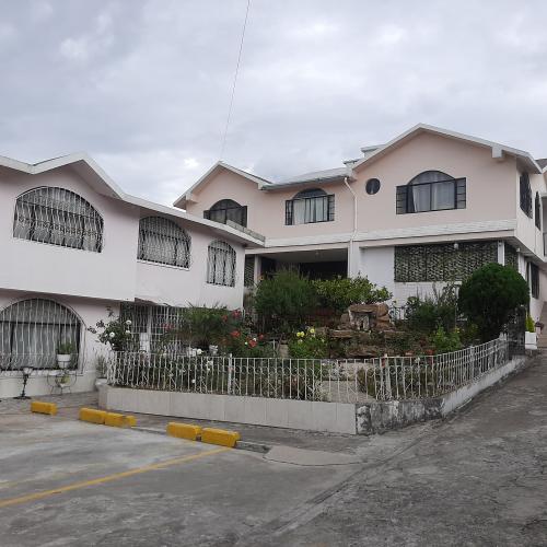 ARMENIA, En venta o anticresis,  departamento de 2 dormitorios y estacionamiento