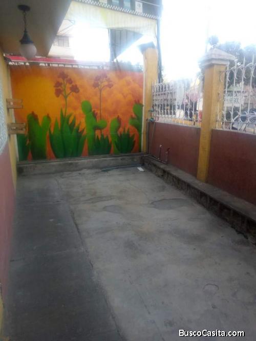 ARRIENDO CASA IDEAL RESTAURANTE CAFETERÍA RESTOBAR SECTOR POMASQUI 