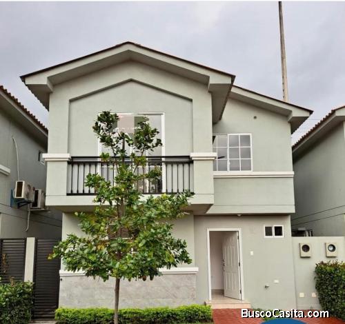 VENTA DE HERMOSA CASA POR ESTRENAR CASA LAGUNA VIA LA AURORA 2 PLANTAS 3 DORM.
